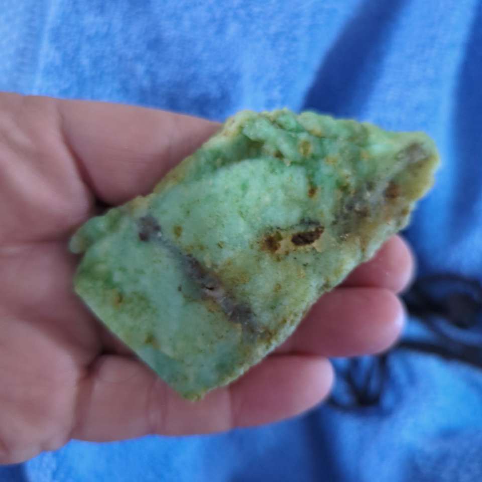 8517-turkish-chrysoprase-4.jpg